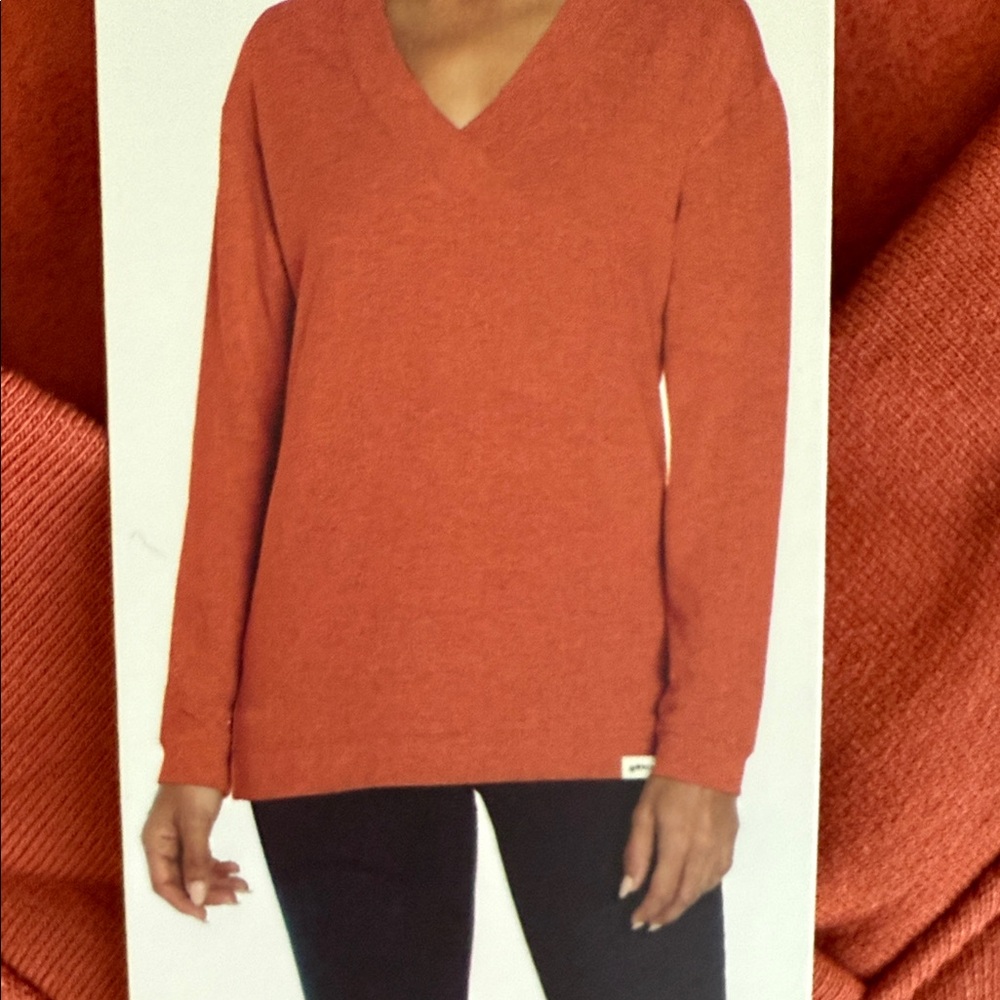 Orvis Women's V-Neck Sweater in Rich Orange